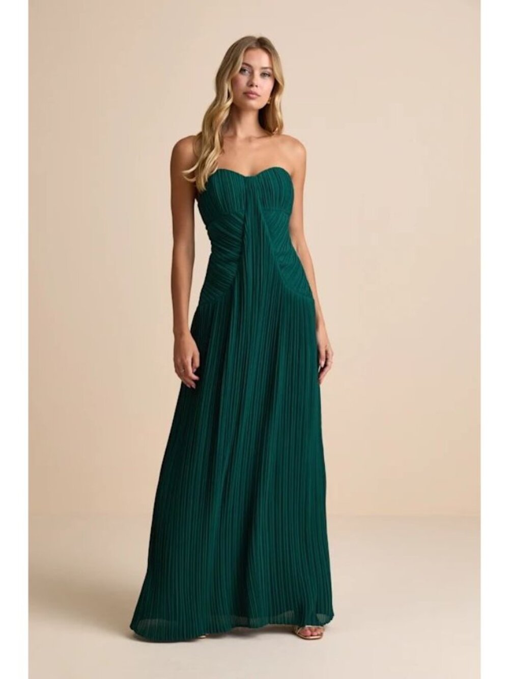 Lulus NWT Narasha Emerald Green Pleated Strapless Maxi Dress size Small